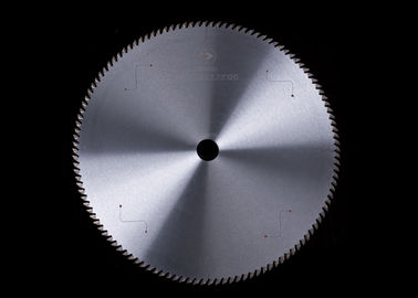 Las piezas circulares de la herramienta de la hoja de sierra del corte de madera de acero 305m m con Ceratizit inclinan